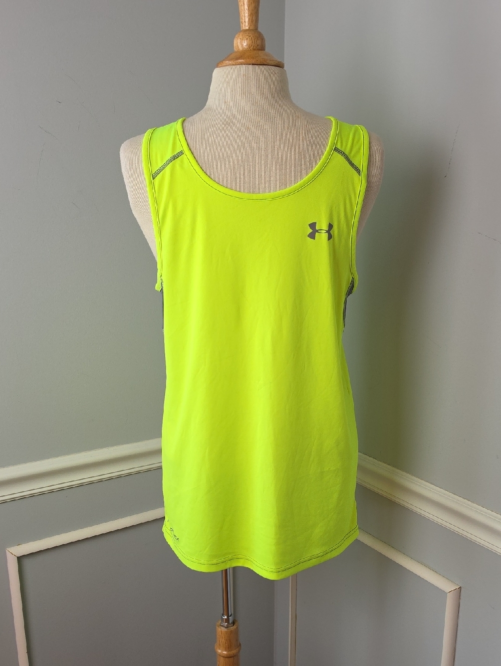 UNDER ARMOUR ColdBlack Heatgear Men Neon Yellow Green Fitted Running Tank Top M